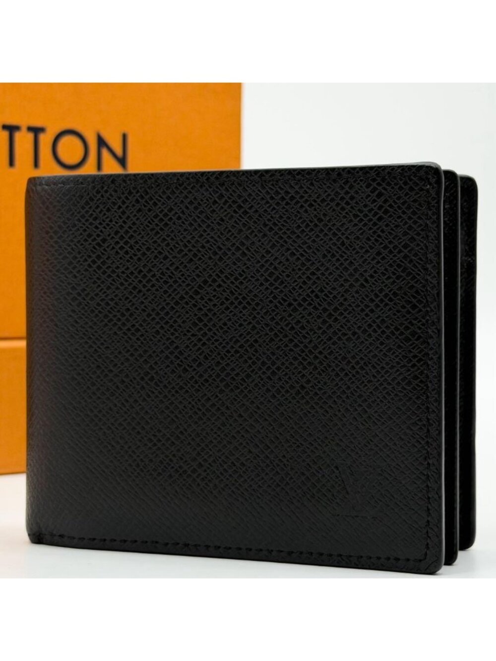 Louis Vuitton Portefeuille Amerigo NM Taiga Wallet